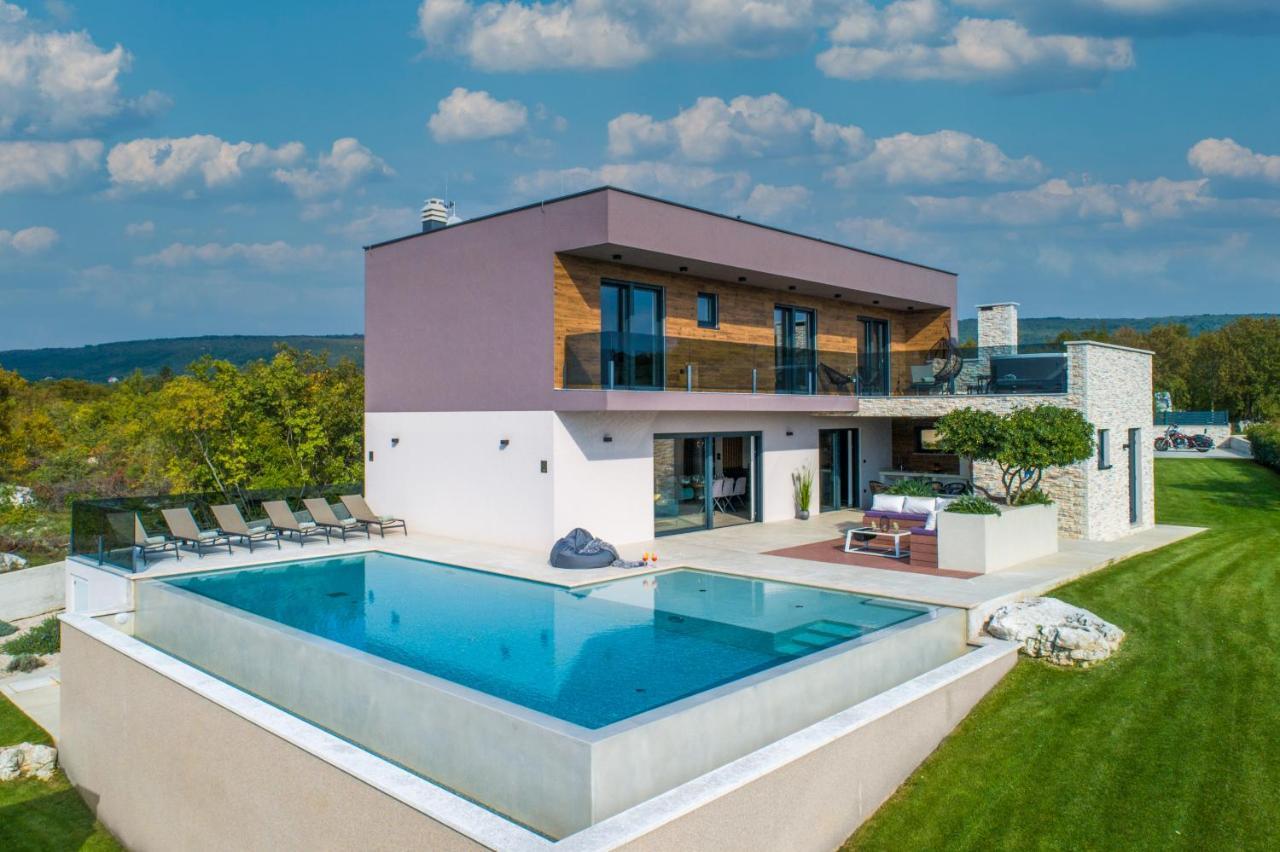 Villa Memory Rasa ภายนอก รูปภาพ